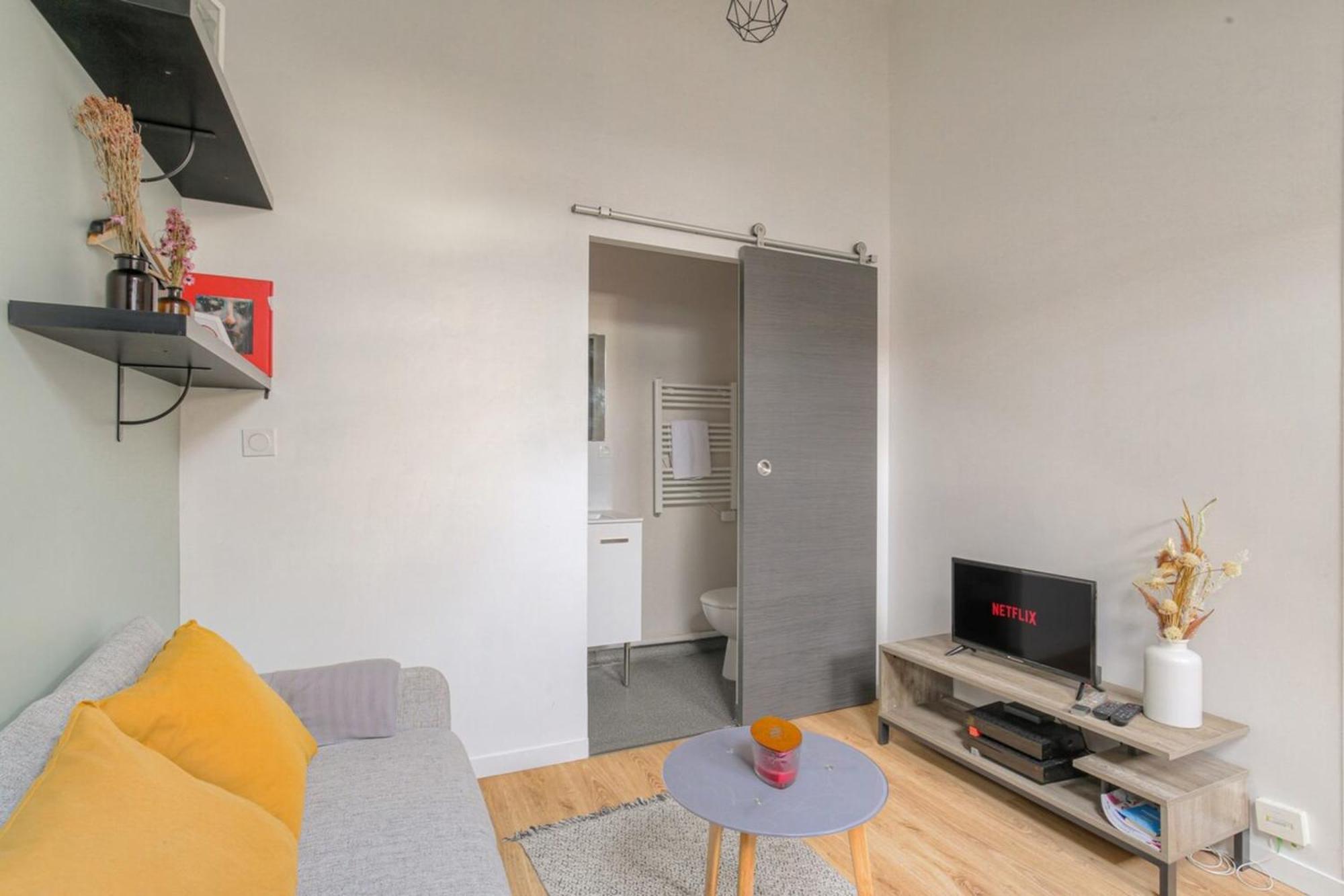Cosy Pour Un Week-End Ou Deplacement Pro Lyon Luaran gambar